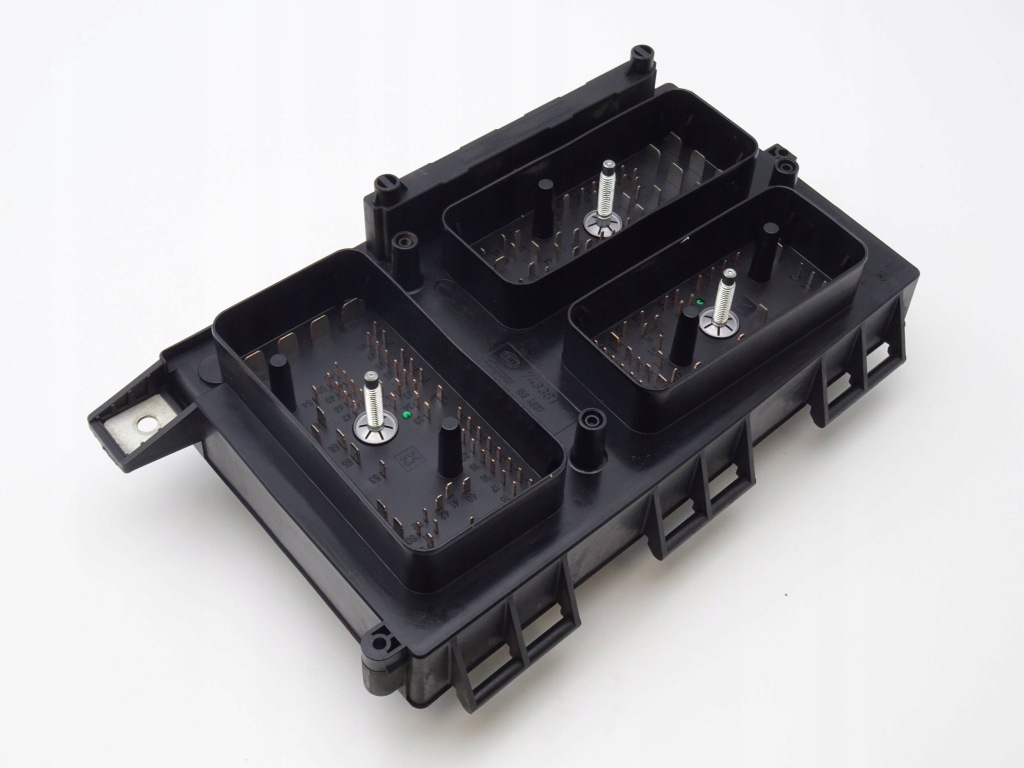 Коробка запобіжників opel astra h 13206751 nr213 Зі Шроту