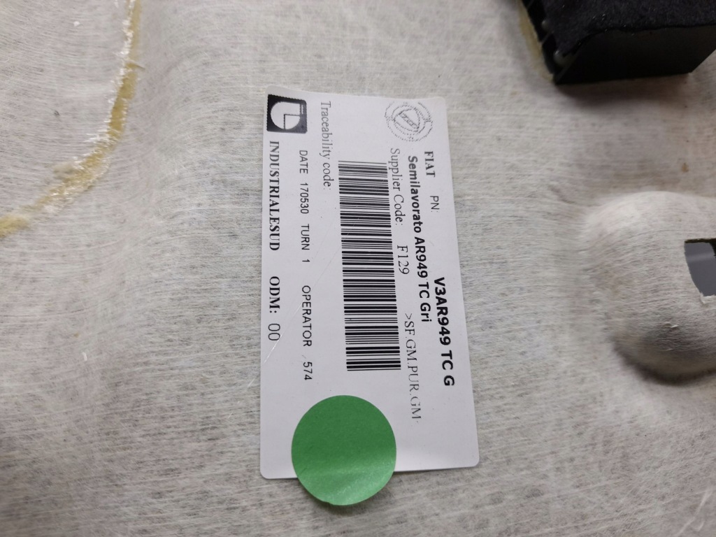 Alfa romeo stelvio 01561298590e стеля Ціна