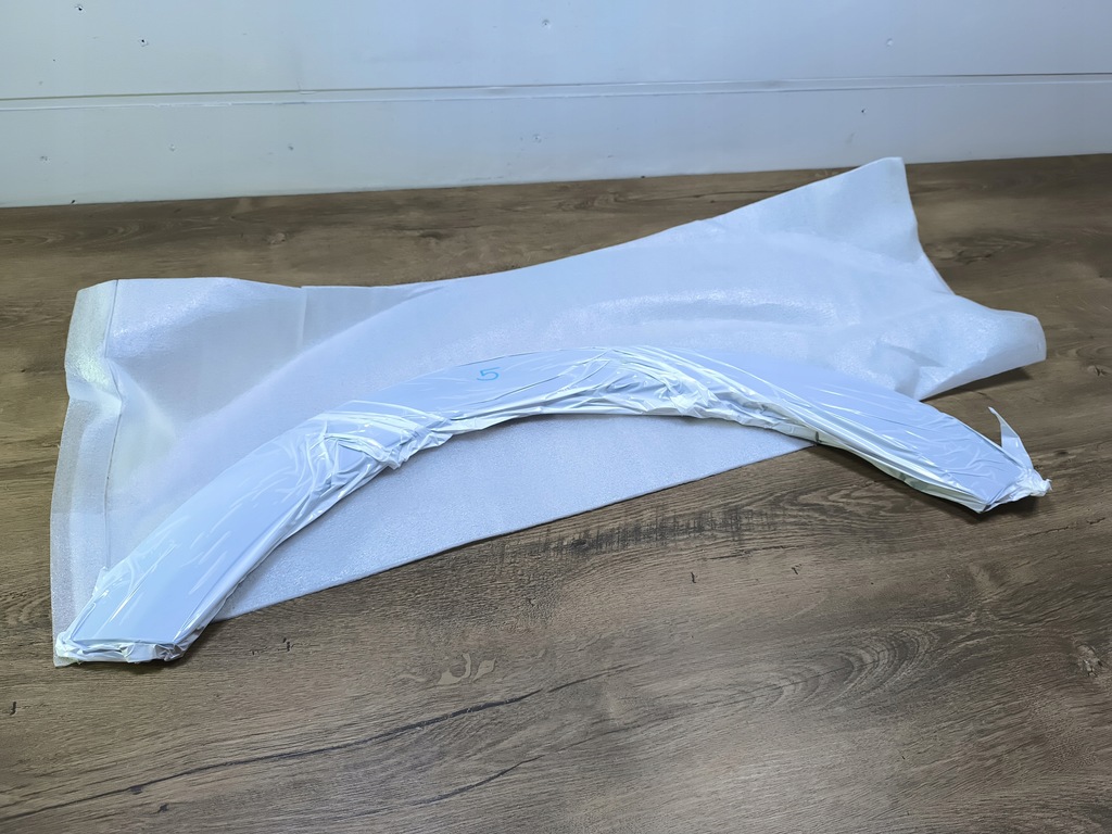 фото №1, Kia soul ii молдинг крыла левый перед b2f46-ab2a0