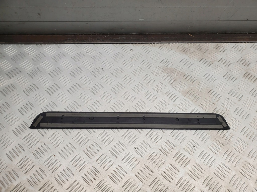 фото №6, Audi a4 s4 b8 8k 8k0853376a задняя сторона правая накладки пороговые, накладки