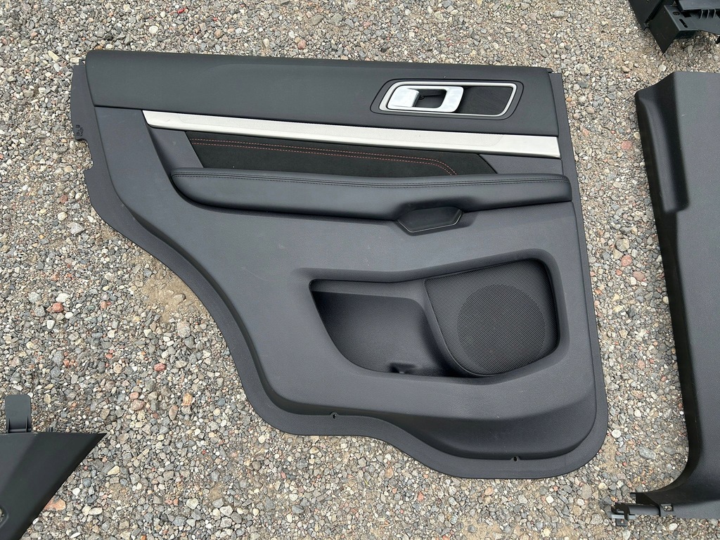 фото №7, Сиденья заднее сиденье обшивки стойки салон кожа комплект ford explorer v 2016-19