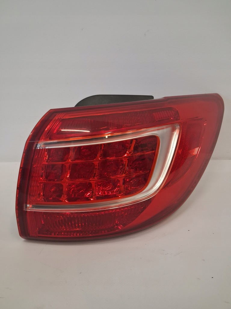 фото №1, Лампа задняя задняя правая kia sportage iii 92402-3w0