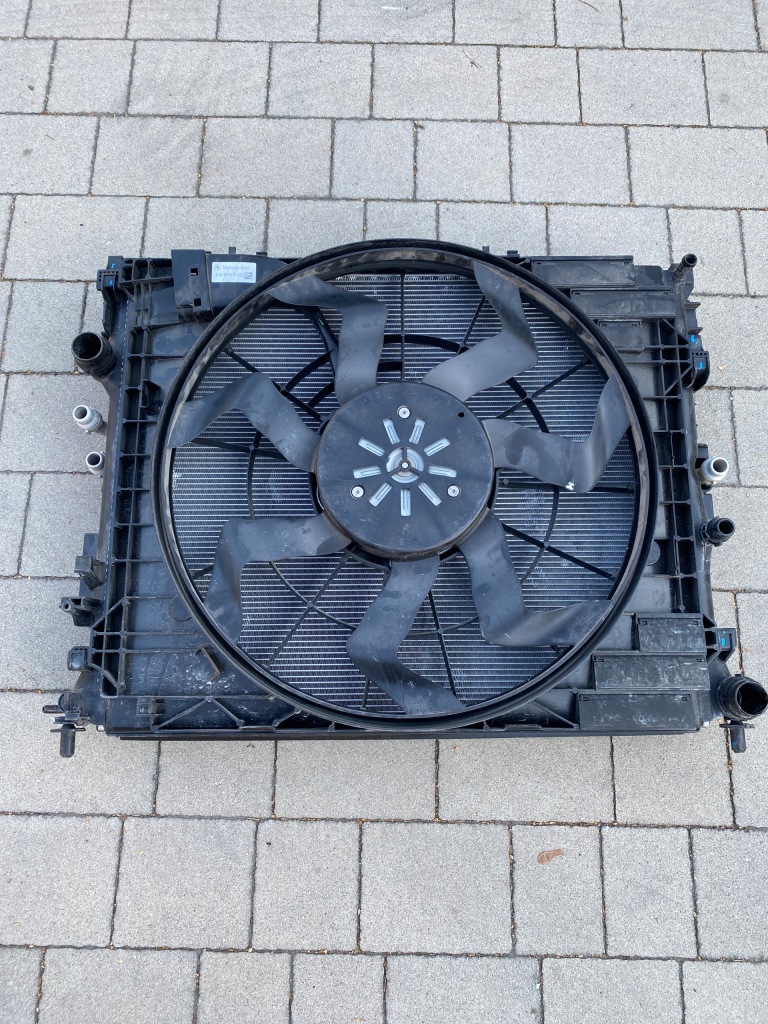 Купити Комплект радіатор mercedes gls 450 4matic