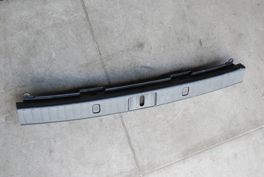 фото №2, Lexus rx 400h молдинг поперечина заднього