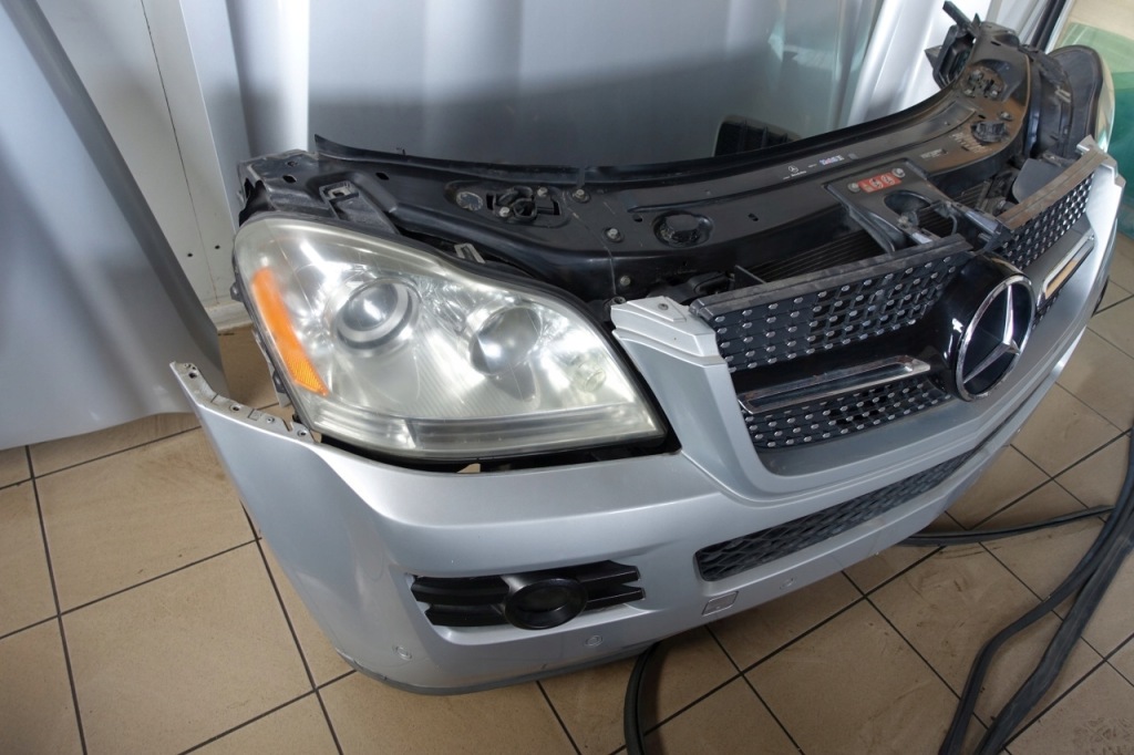 фото №8, Mercedes gl164 x164 gl перед капот бампер 4.7 775 pas передний усилитель