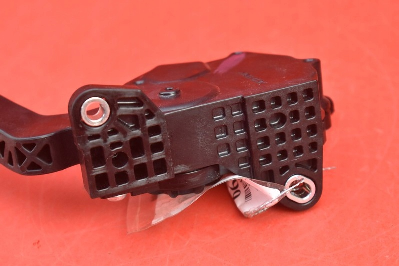 фото №6, Потенциометр педаль газа eu 36010al071 subaru outback 5 v 2.5 175 km 14-19