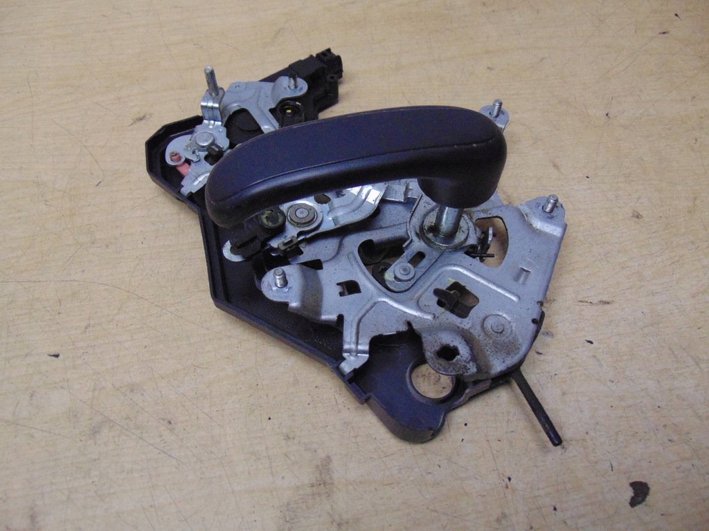 фото №10, Замок дверь раздвижных боковых правый hyundai h1 2007