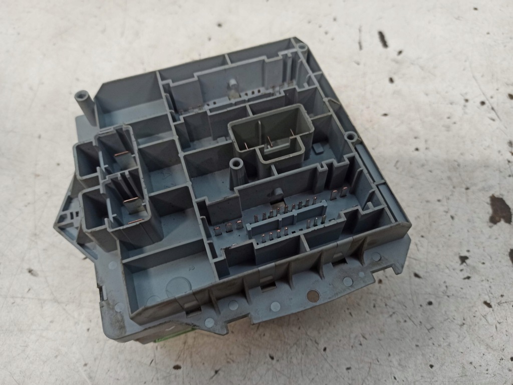 фото №9, Alfa romeo 147 коробка запобіжників 46558759