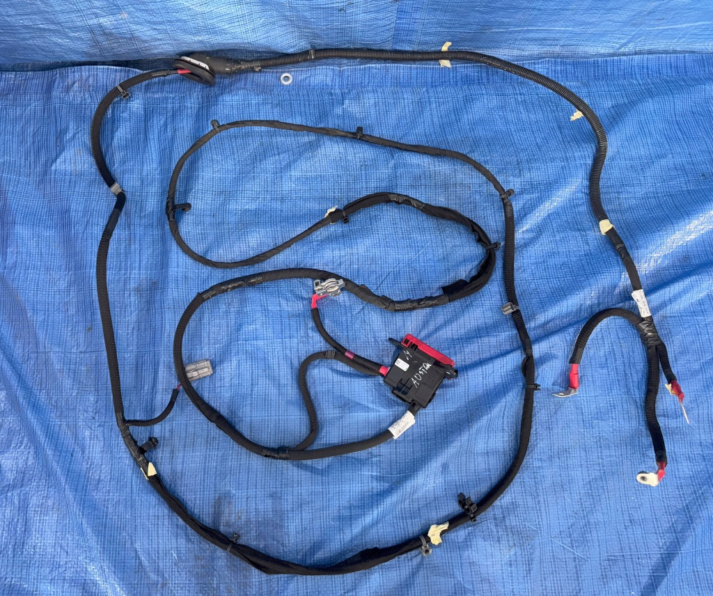 Купити Джгут акумулятор renault austral 1.2 e-tech 241107393r 285a83935r