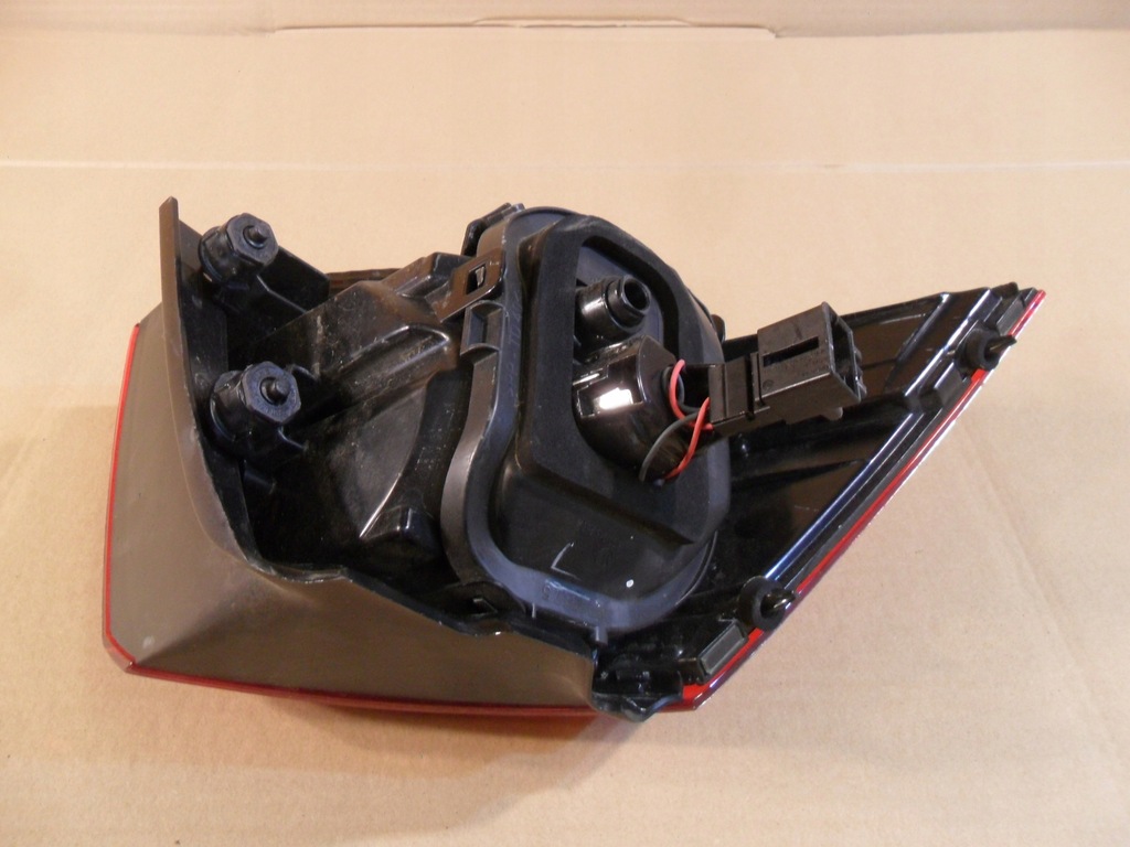 фото №12, Vw golf 7 лампа задняя правая 5g0945096p