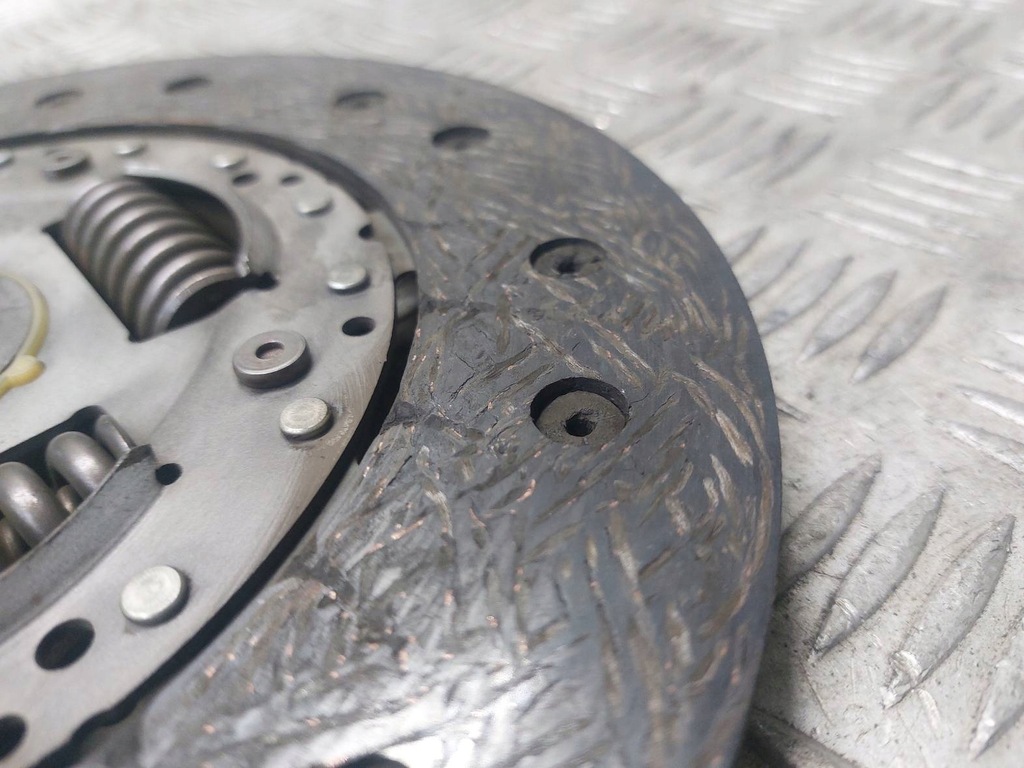 фото №9, Диск + притиск + підшипник audi q5 8r 2.0 0b1105266ag 0b1141031l