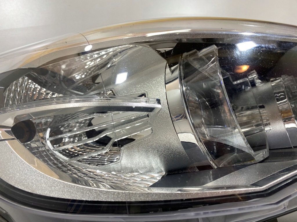 фото №7, Лампа правая передняя bmw 2 f45 f46 led 7494856-01