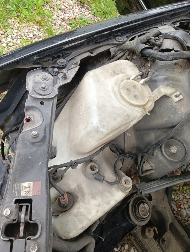 фото №1, Mercedes w220 бачок омивача