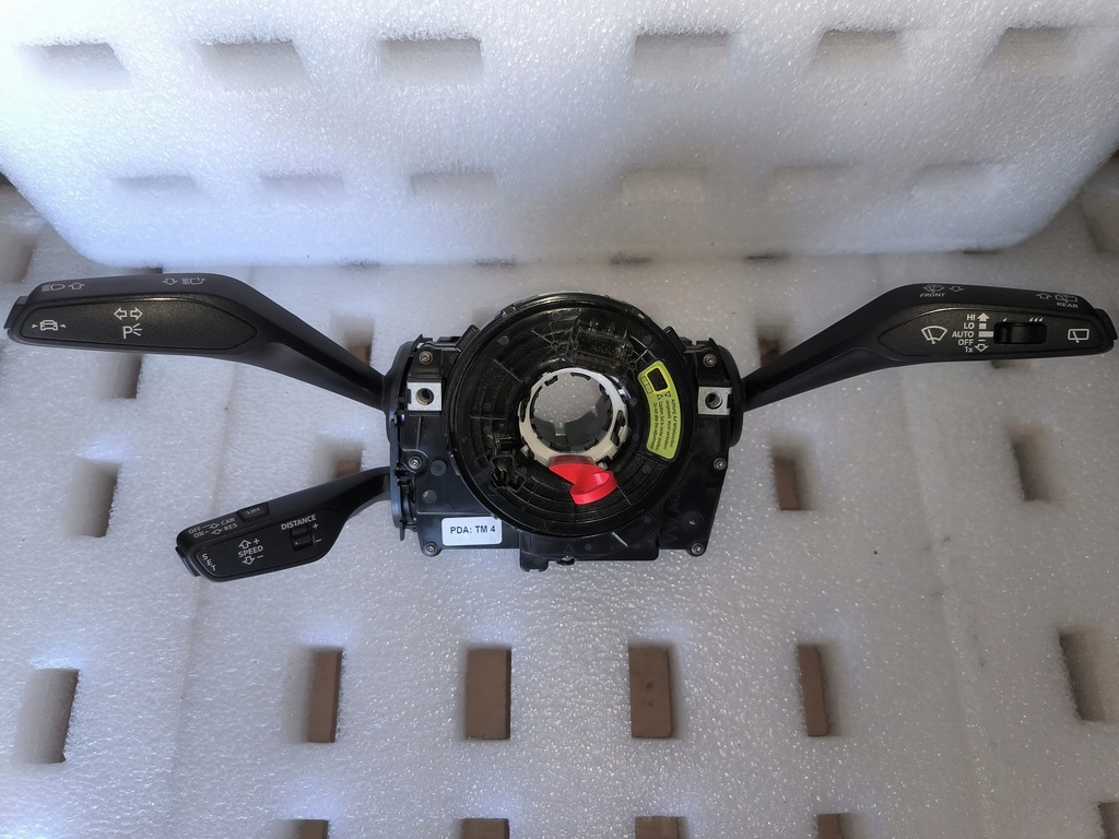 фото №1, Перемикач комбінований стрічка audi 85e907129h