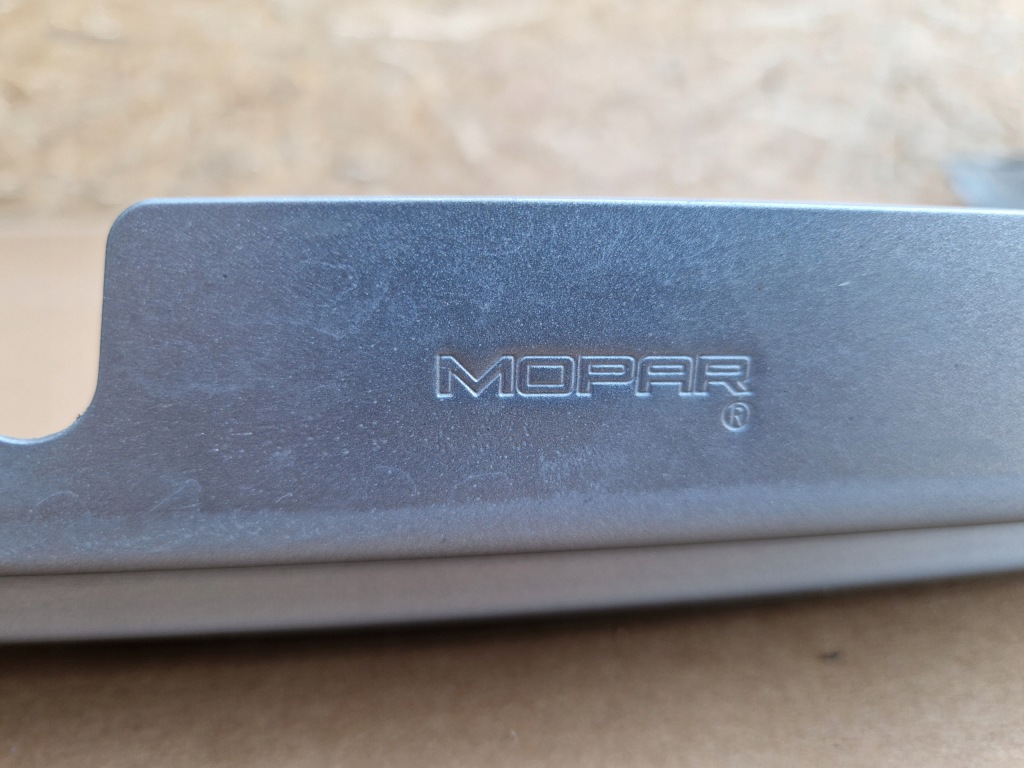 Крыло левый перед jeep wrangler jk Киев