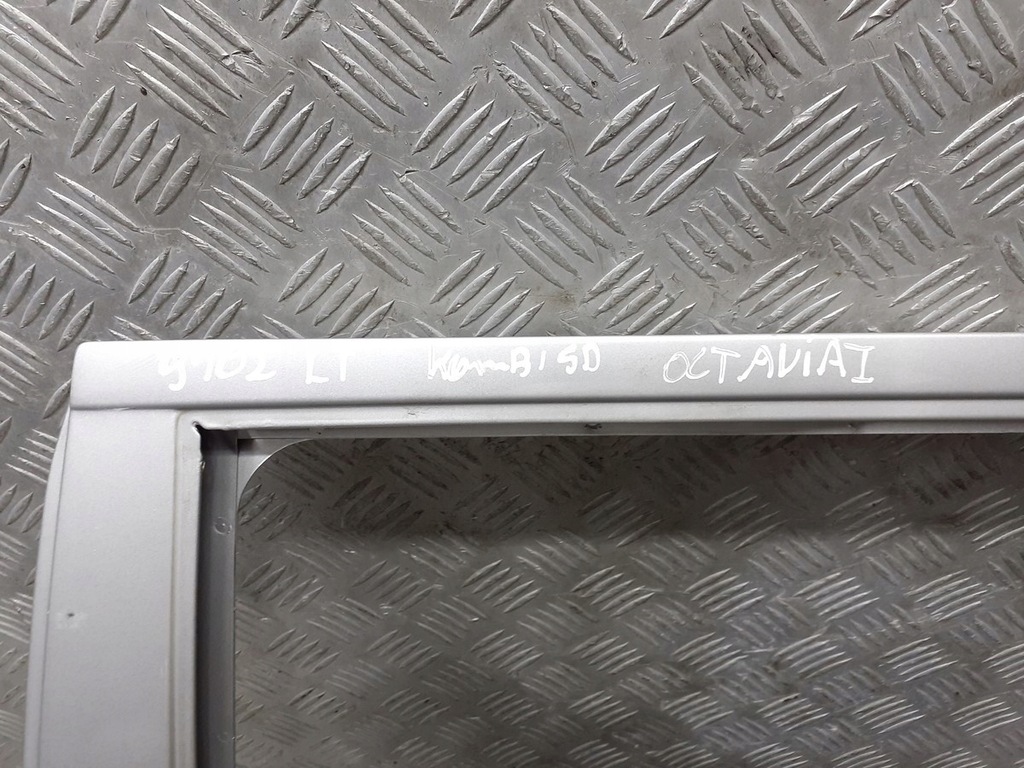 фото №8, Двері лівий задня skoda octavia i kombi 9102