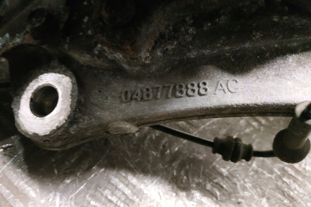 фото №6, Поворотный кулак передняя правая jeep cherokee kl 04877888ac 2.0l дизель 125kw