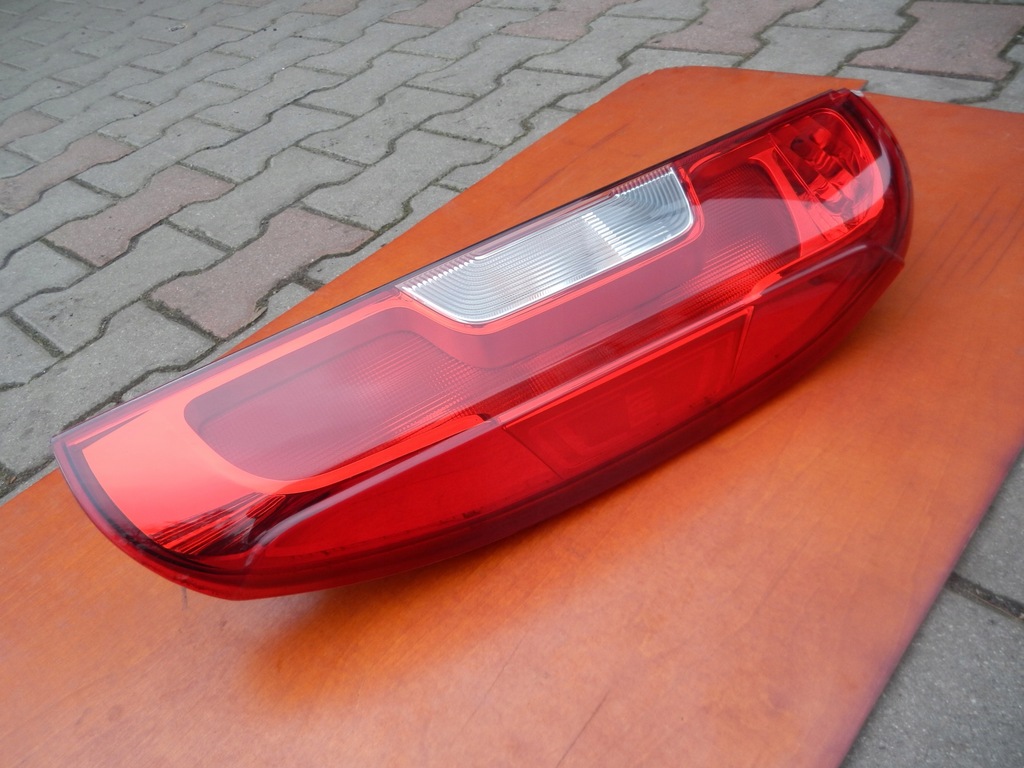 фото №6, Лампа левая задняя fiat doblo ii 18r 15-