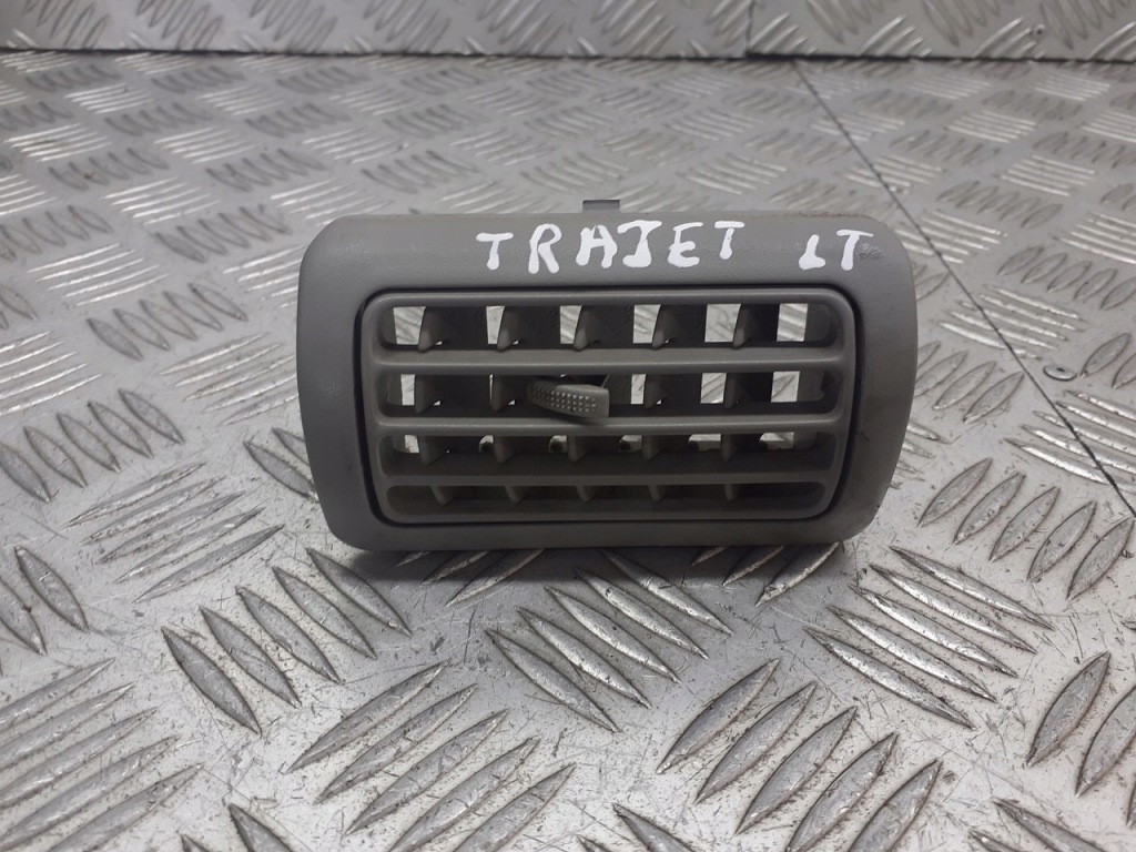 фото №1, Решётка обдув левый задняя hyundai trajet 2.0 979903a000