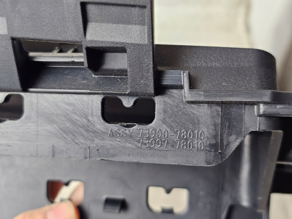 фото №5, Заглушка защита подушки безопасности коленной подушка безопасности lexus nx300h nx 300h 300