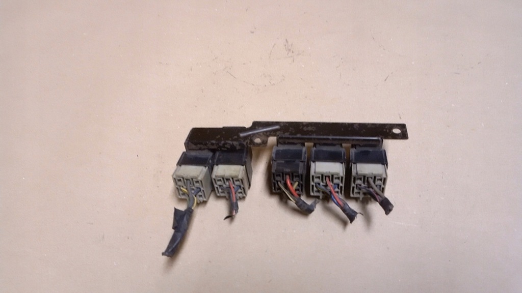 фото №6, Dodge caravan 91 - 95 3,0 v6 реле 83159