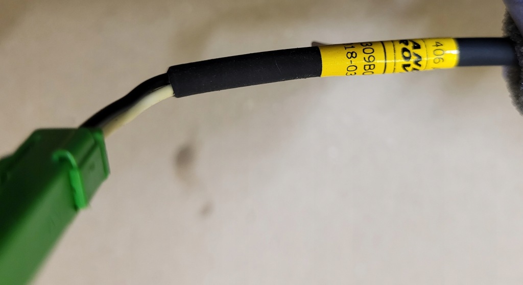 фото №11, Молдинг крышки задний жёлоб левый задняя land rover discovery v 5 l462 оригинальный номер