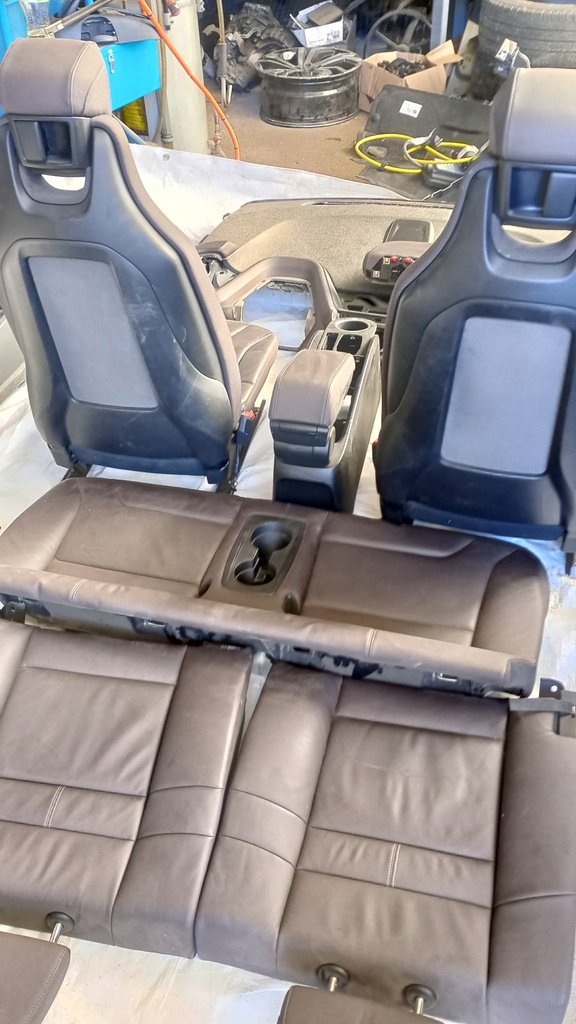 фото №8, Салон bmw i3 кожа коричневый коричневая сиденья обшивки приборная панель приборная