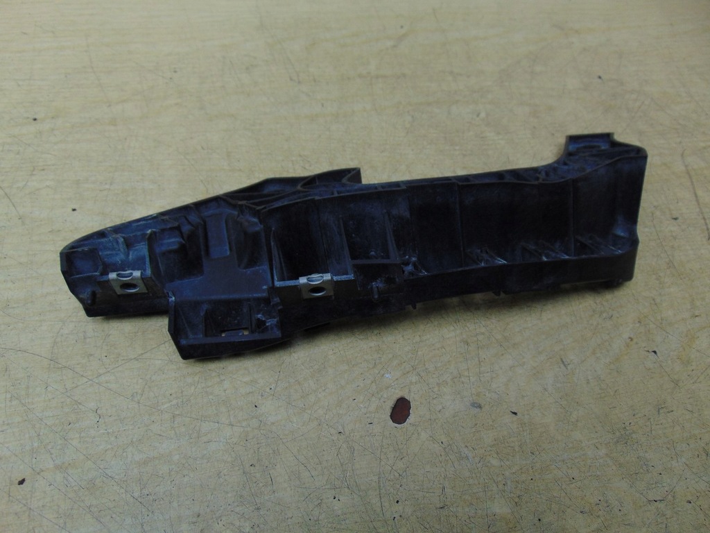 фото №9, Направляющая кронштейн лампы правый p subaru forester iii