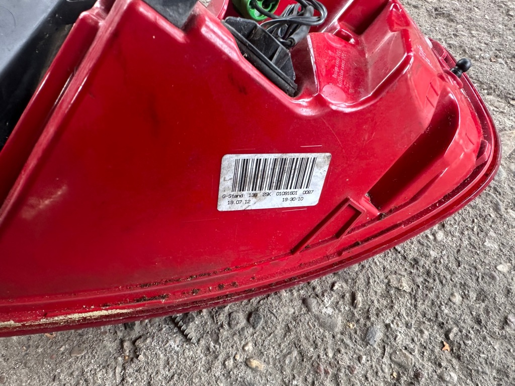 Audi a4 b8 рестайлинг  седан фара левая задний задняя led 8k5945095ac в Украине