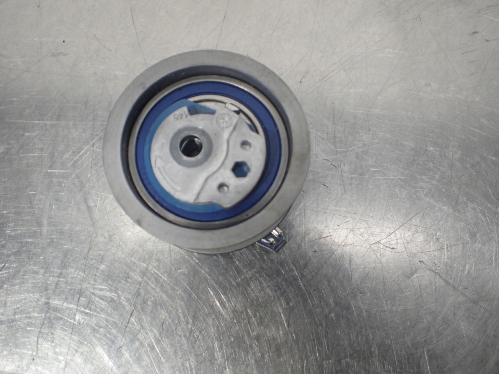 Купити Натягувач розподільного валу audi a4 b8 2.0