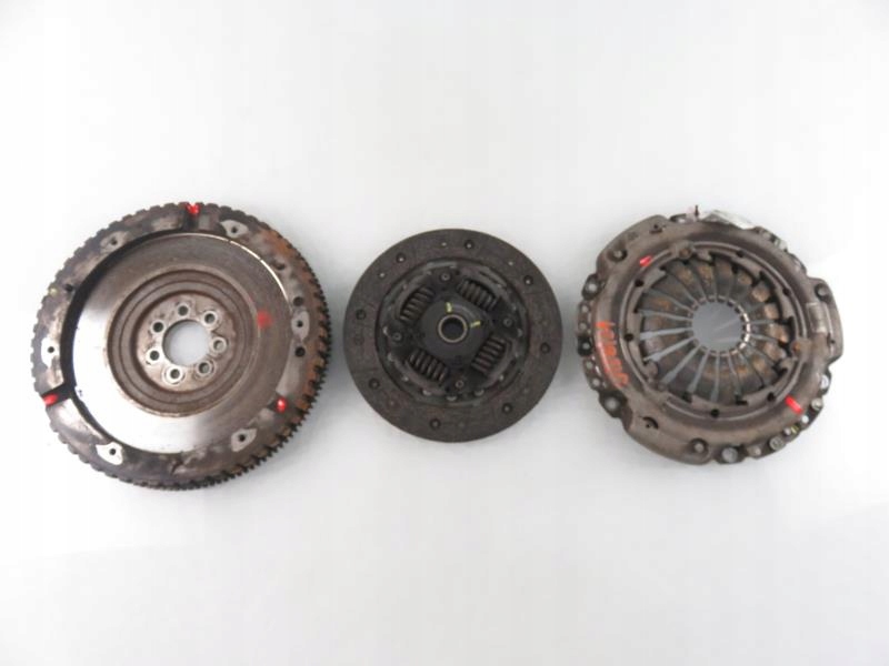 фото №1, Колесо маховик сцепление dacia sandero i 1.5 dci 8200495511