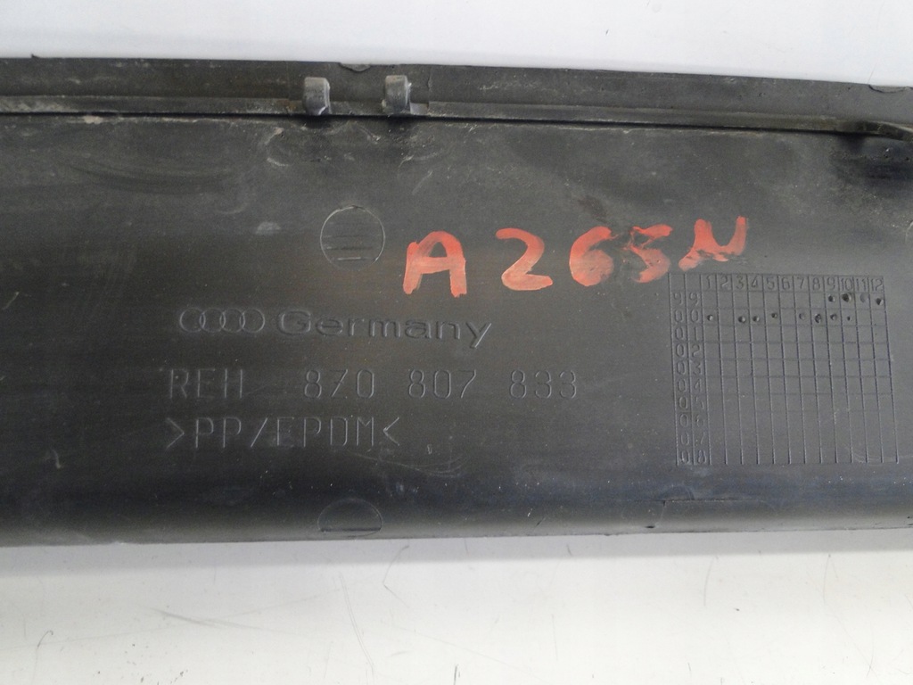 фото №7, Audi a2 молдинг бампера задня задня