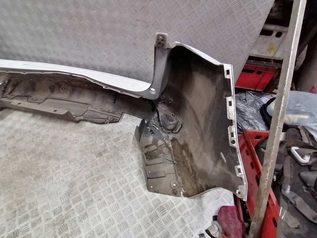 Бампер задній задній renault megane iv універсал dv369 ov369 4pdc Ціна