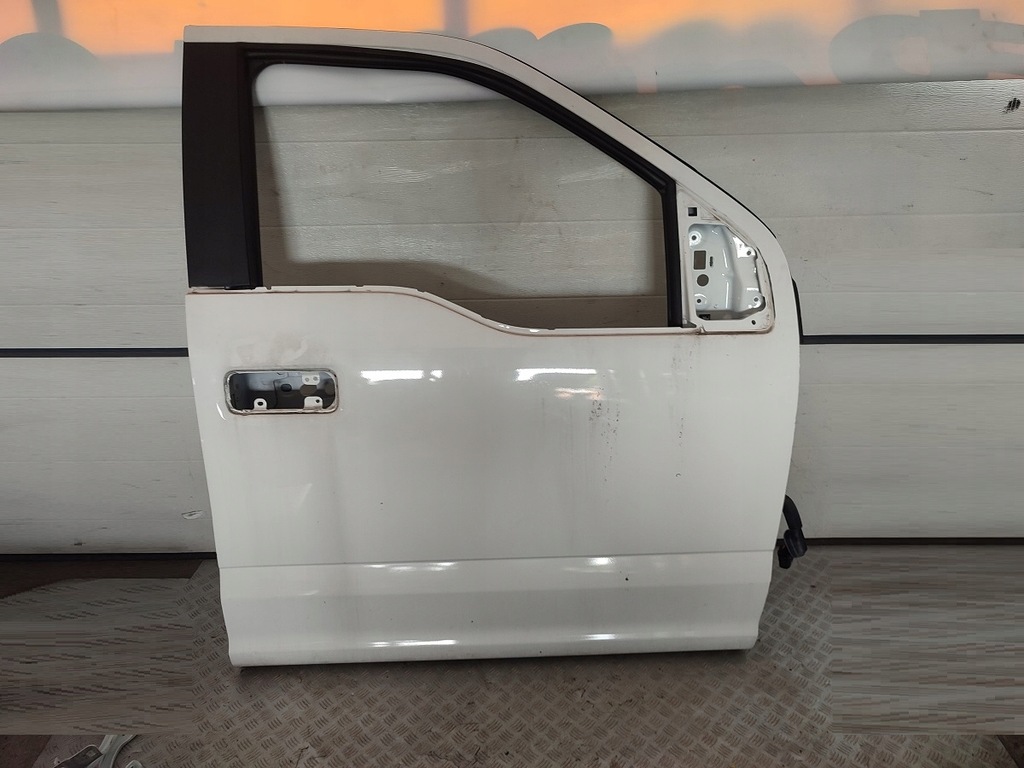 фото №1, Ford f150 2018 дверь правое правый перед передние yz