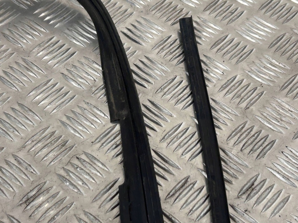 Прокладка кришки багажника tesla model x 104851100c Недорого