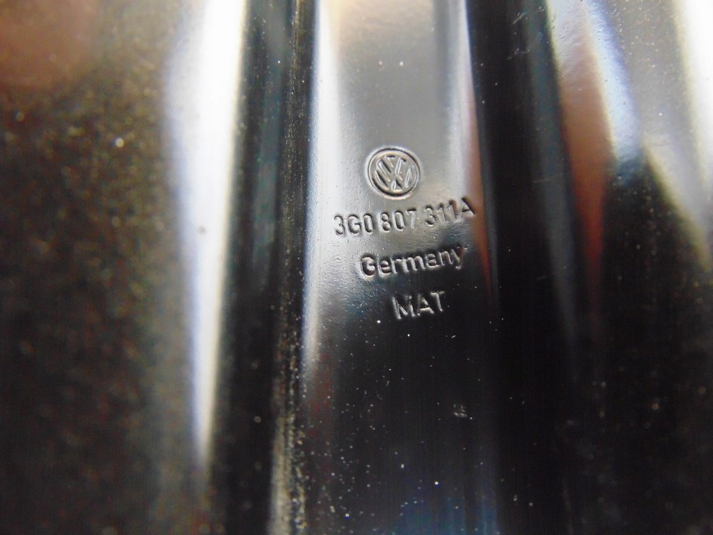 Балка бампера задняя vw passat b8 + абсорбер с Разборки