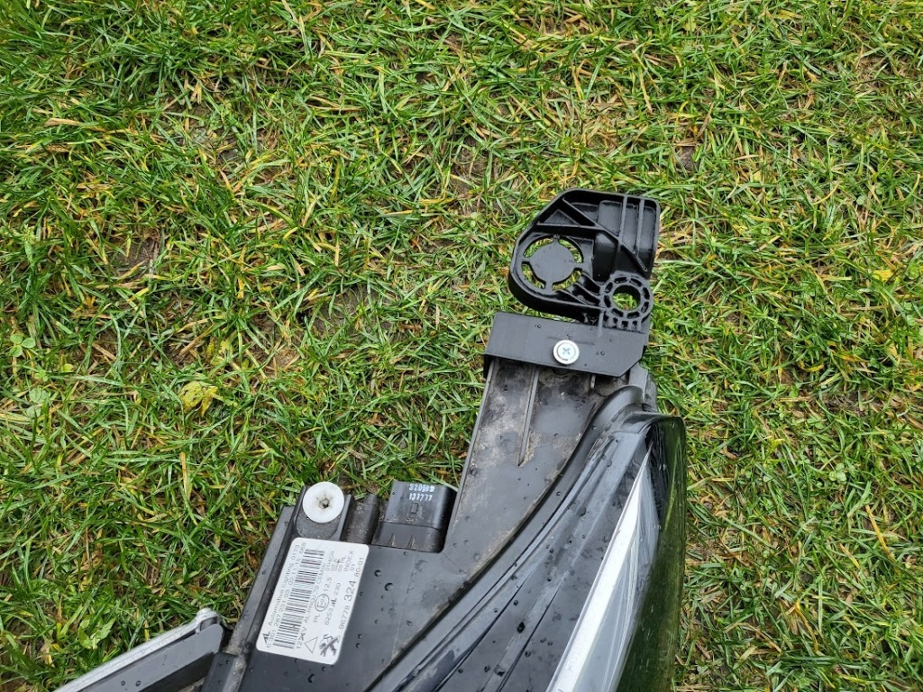 фото №8, Набор ремонтный лампы peugeot 308 ii t9 2014-21r. левая