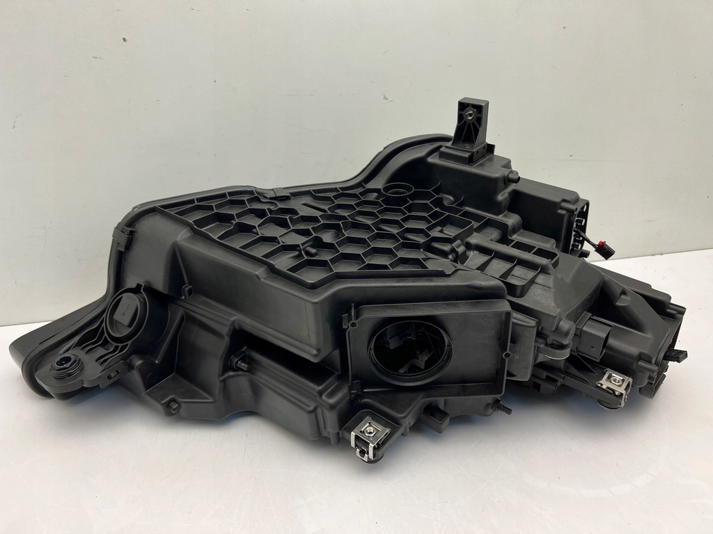 фото №7, Audi e-tron 4ke лампа передняя левая full led