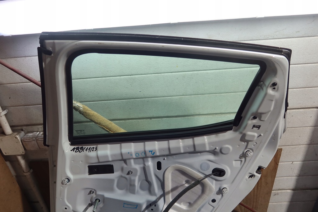 фото №12, Дверь правый задняя clio iv