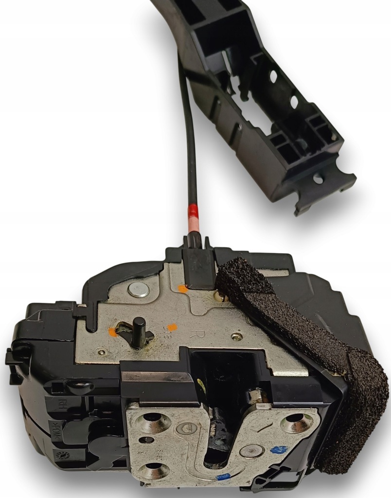 Купити Замок двері правий задній задній mercedes x klasa w470 x470