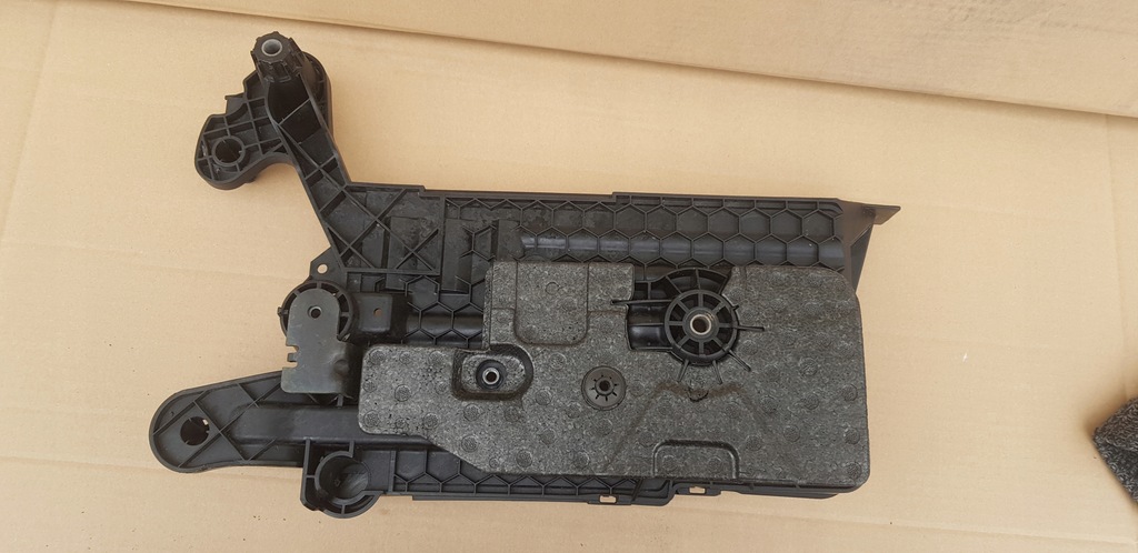 фото №6, Vw golf vii основание аккумулятор seat leon iii