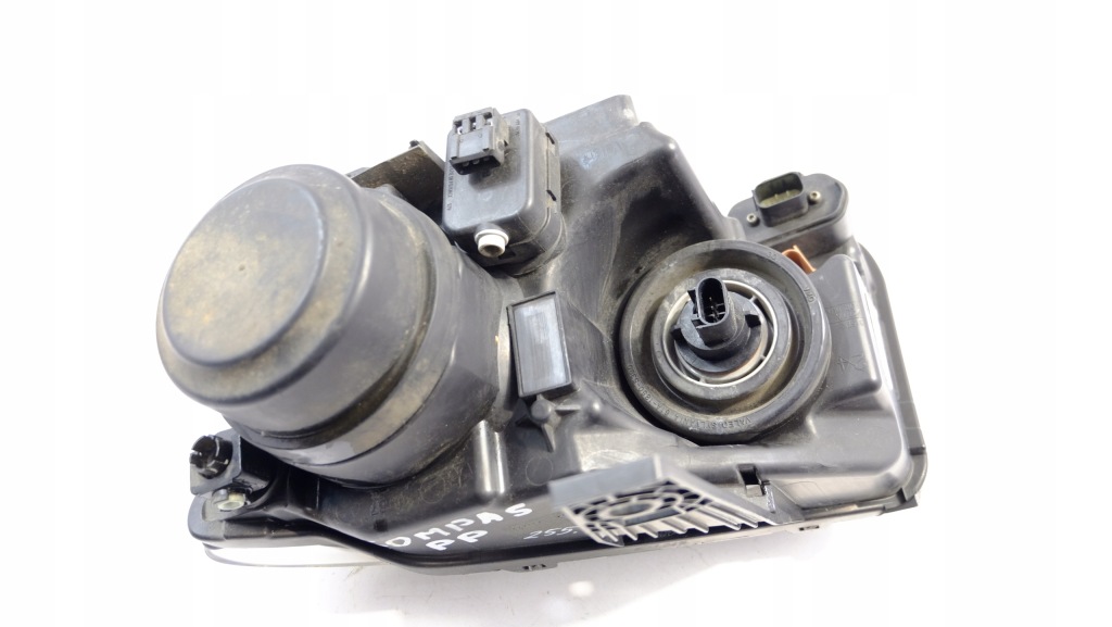 Купить Jeep compass рестайлинг  лампа фара правый перед европа 05182552ad