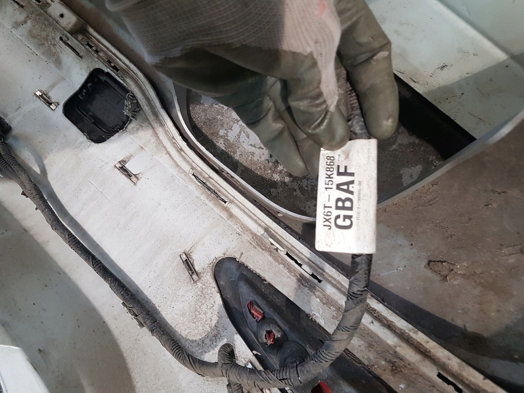 фото №8, Ford focus mk4 бампер задняя задний 4 pdc kombi active