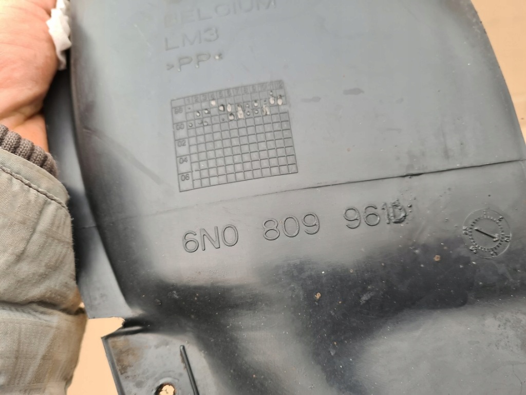 фото №5, Підкрилок лівий перед volkswagen polo derby vento оригінальний номер