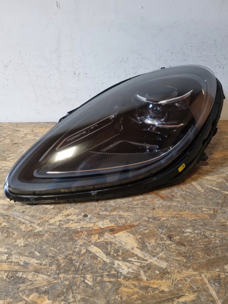 Купити Фара фара porsche macan 95b рестайлінг  matrix