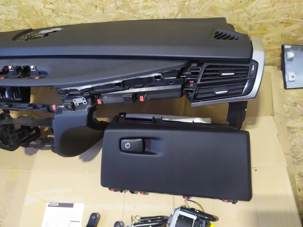 фото №6, Панель  приборная панель подушка безопасности ремни bmw x5 x6 f15 f16 hedup