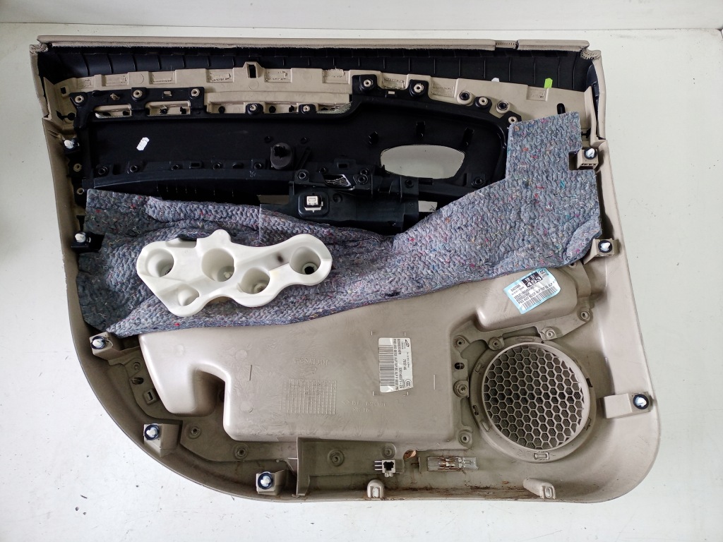 фото №4, Обшивка двері правий перед renault scenic iii bose 809003249r