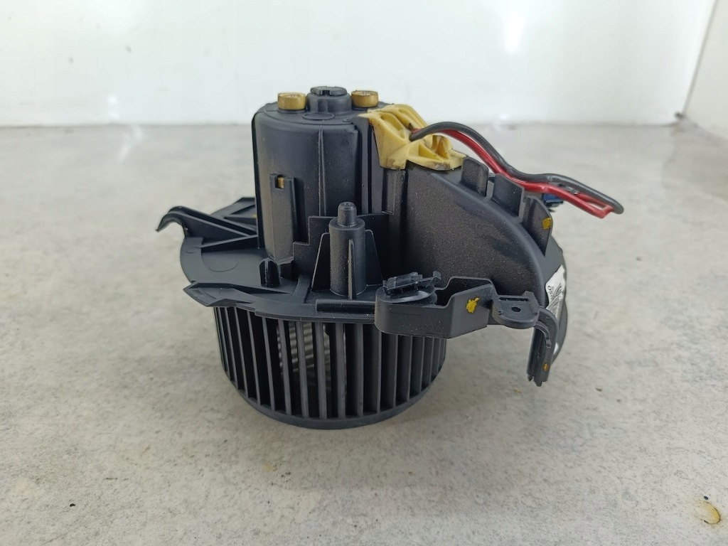 Купить Вентилятор обдув, воздуходувка citroen jumpy ii 1401366880 denso 2.0 hdi