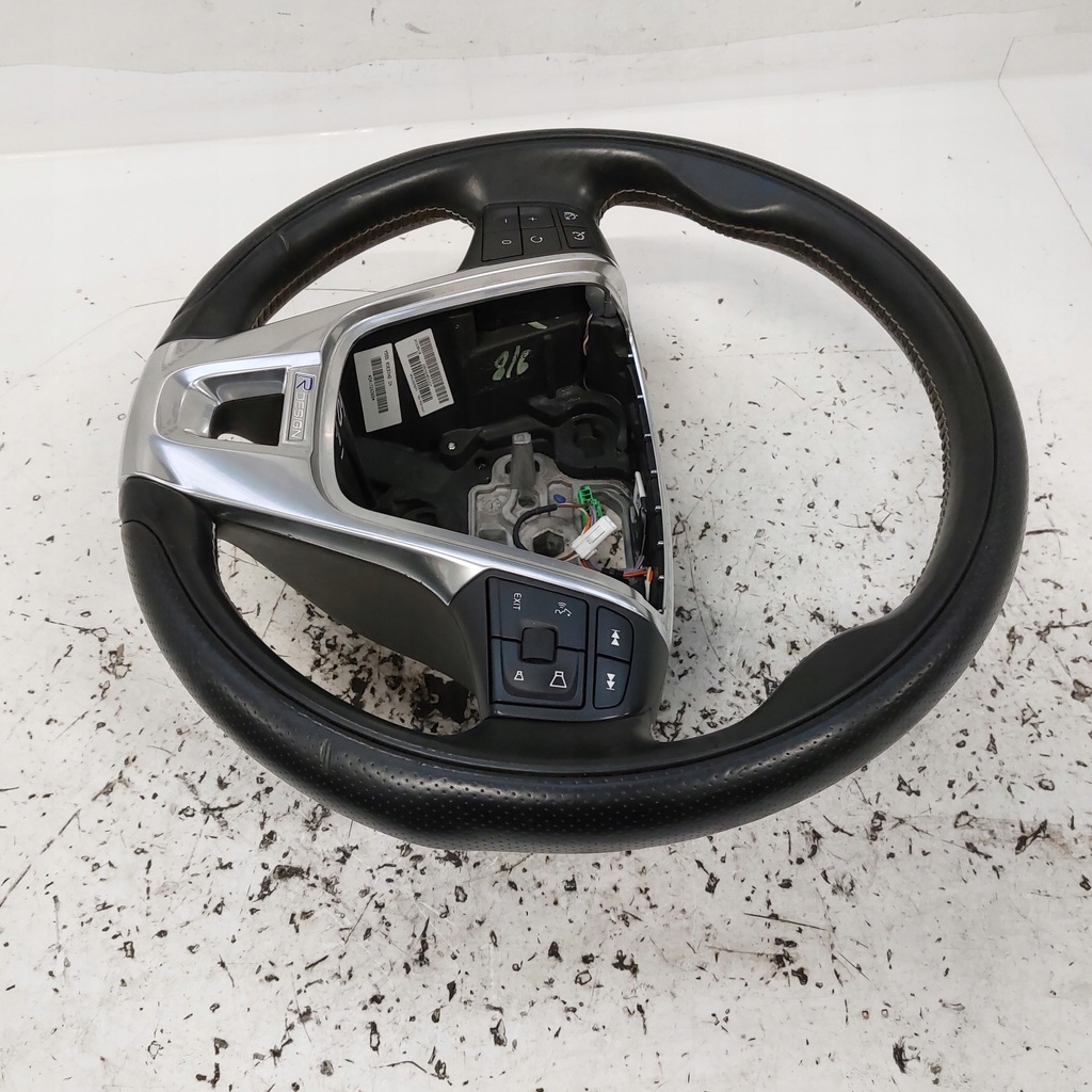 фото №10, Volvo v40 ii r-design 2014 воздуховод кожаный круиз-контроль