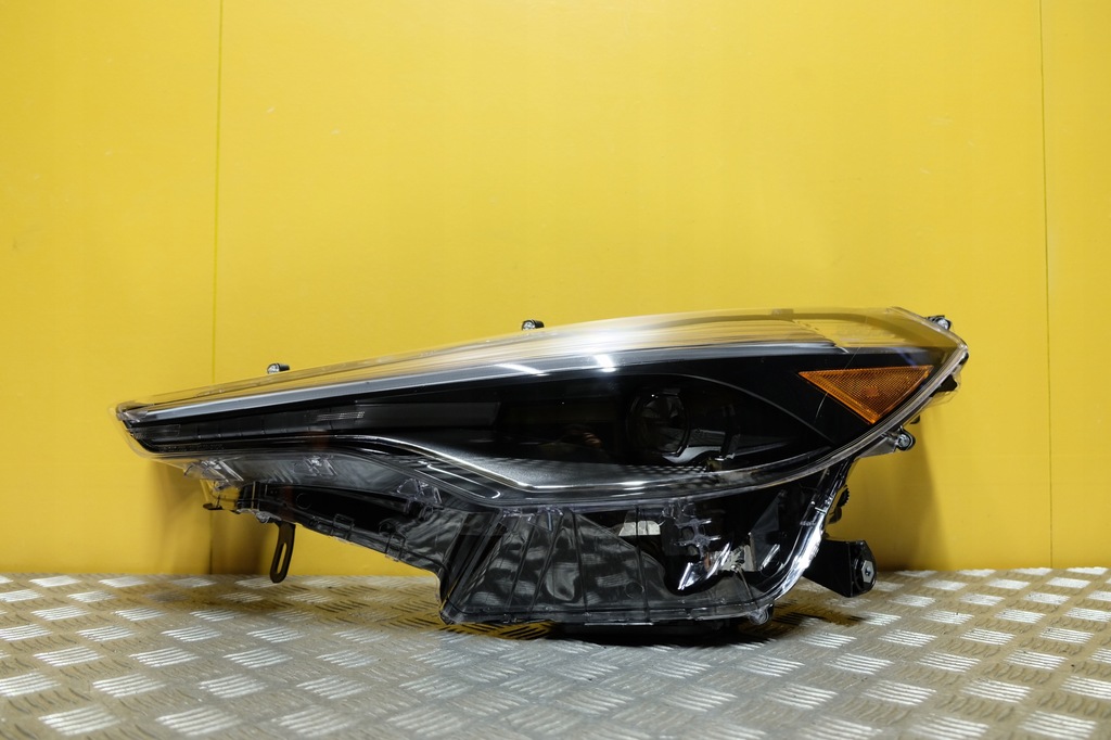 фото №1, Toyota corolla cross 2022- фара лампа full led левая usa